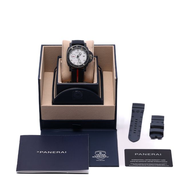 Panerai Luminor Luna Rossa PAM01342 Image 7